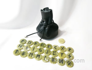 Руны нефрит малые