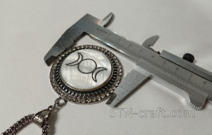 Тройная Луна на перламутре