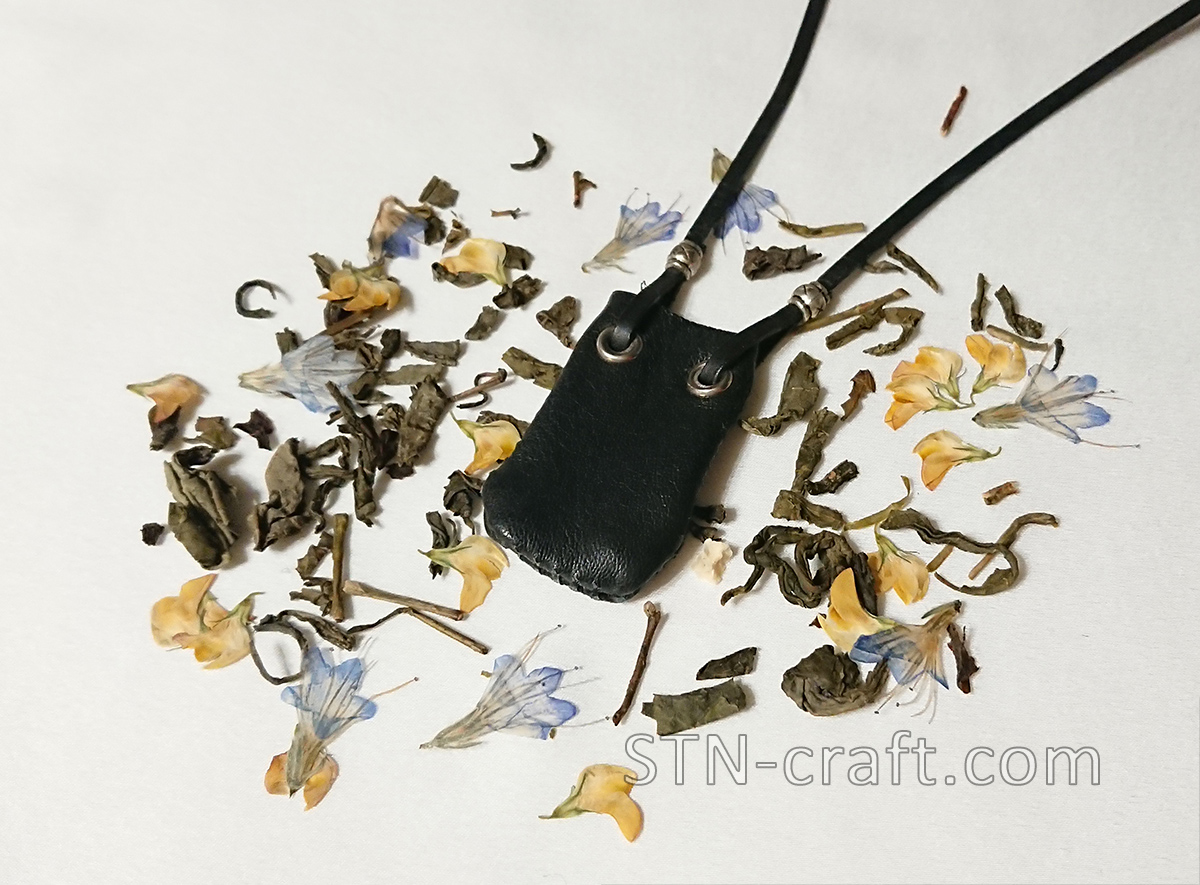 Ладанка кожаная