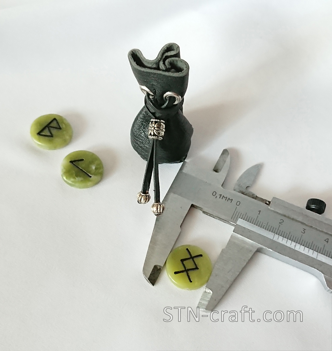 Мешочек Скальда с тремя рунами