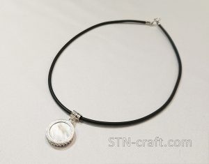 Серебряная подвеска чакра Вишудха перламутр