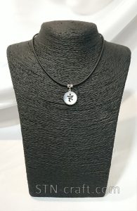 Серебряная подвеска чакра Вишудха перламутр