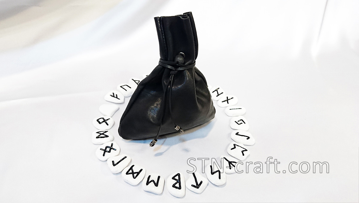 Руны белый мрамор