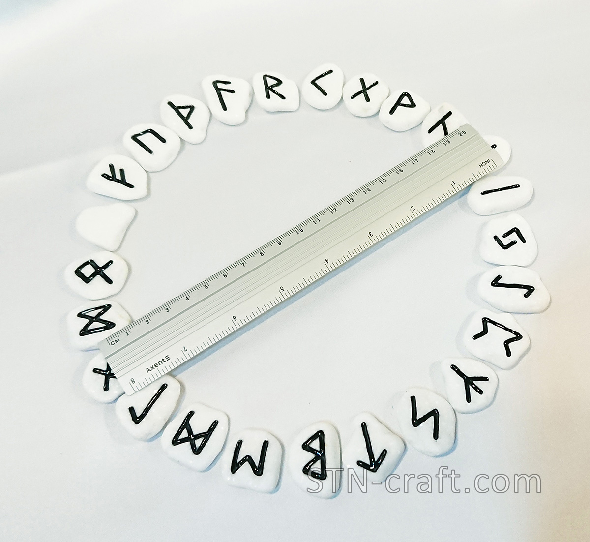 Руны белый мрамор