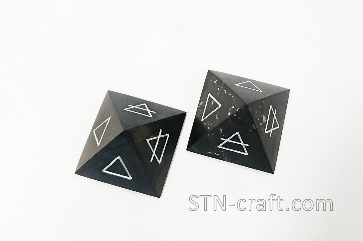 Пирамида шунгит