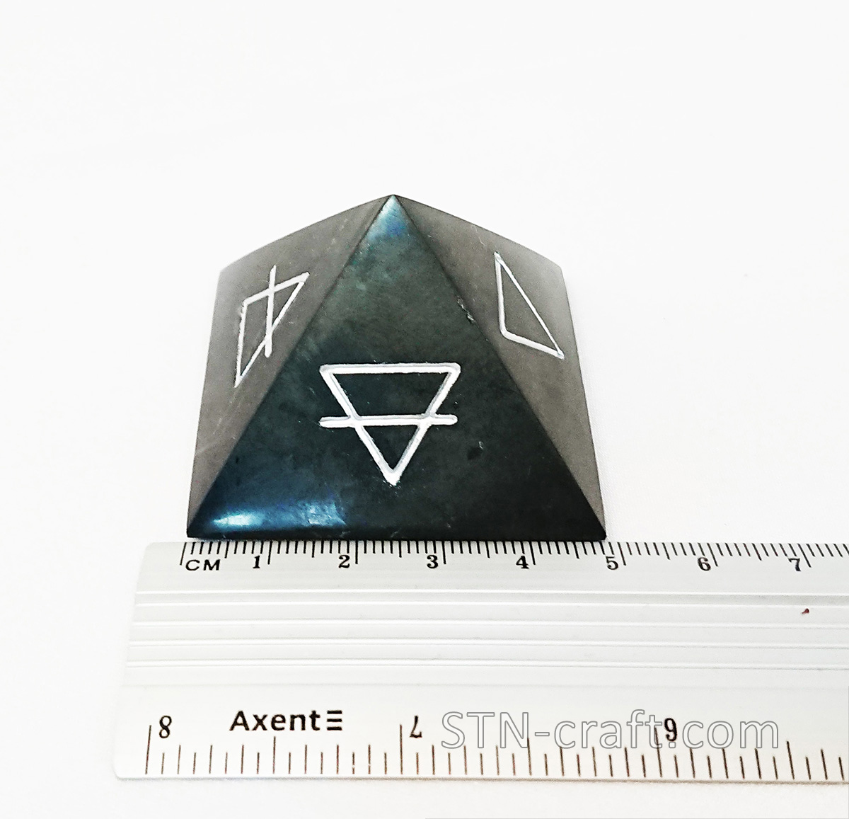 Пирамида шунгит