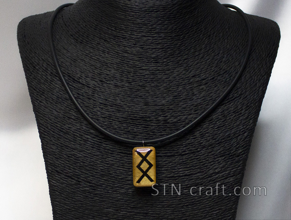 Руны подвески дерево