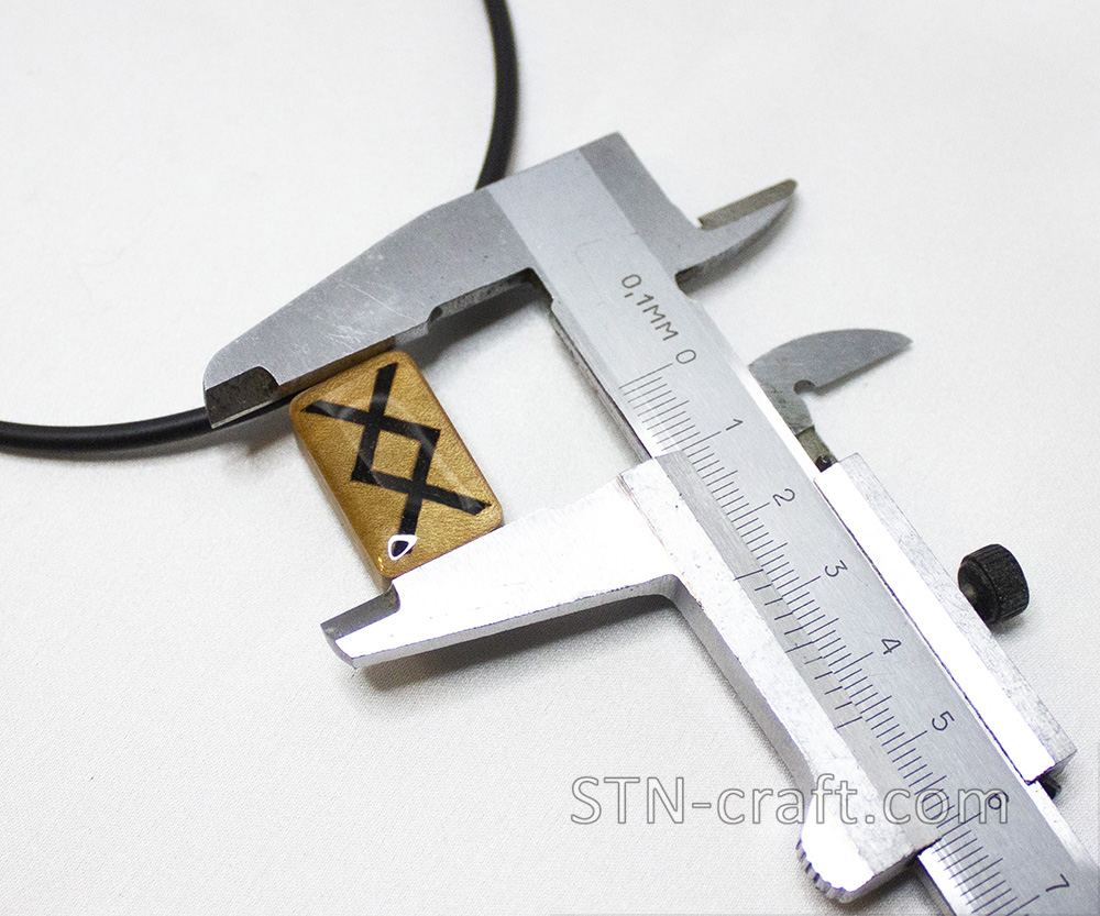 Руны подвески дерево