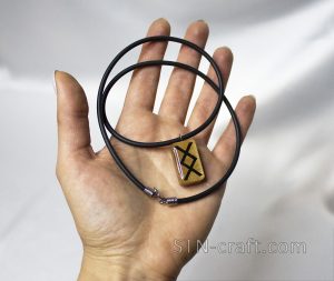 Руны подвески дерево