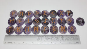 руны аметист овал