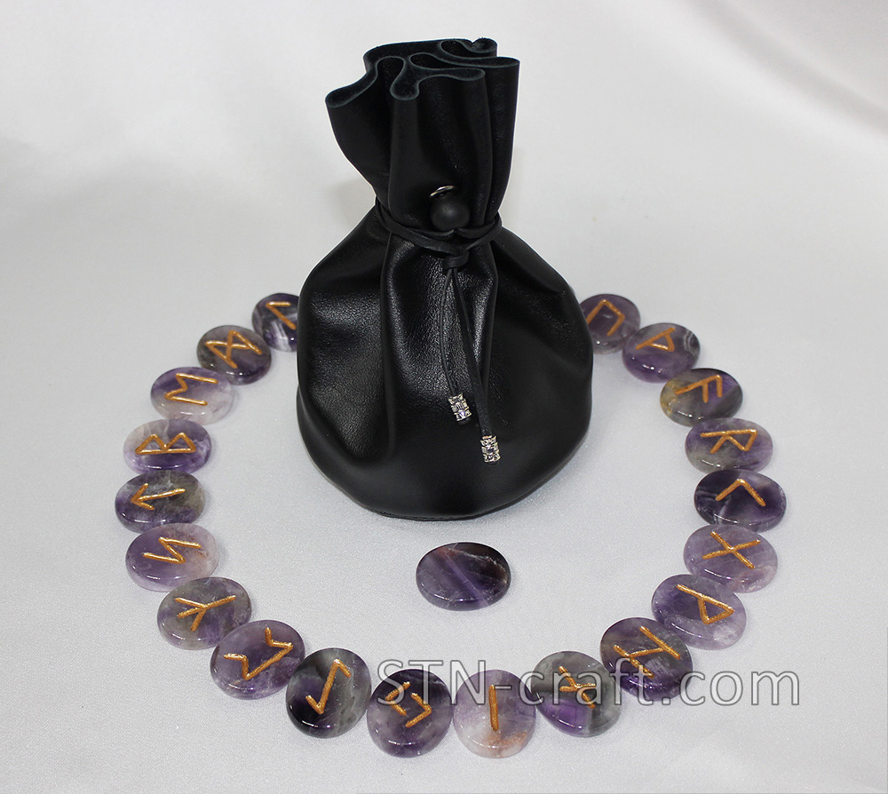 руны аметист овал