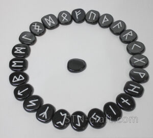 руны гематит