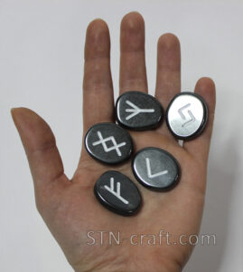 руны гематит