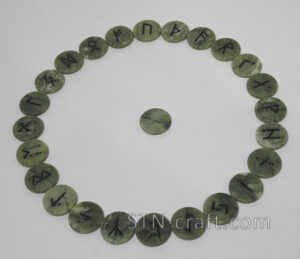 руны нефрит