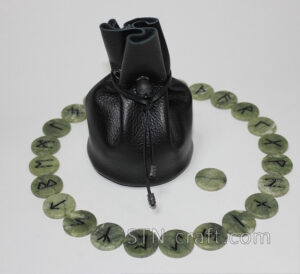 руны нефрит